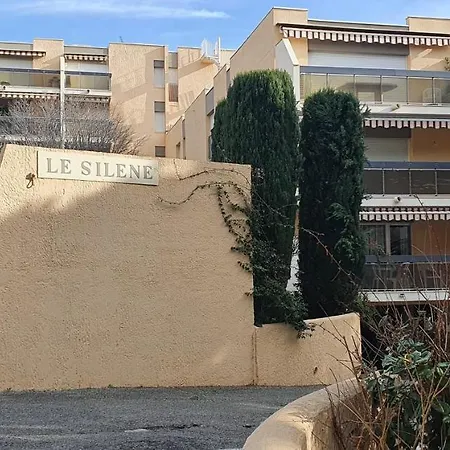 Διαμέρισμα Le Silene *